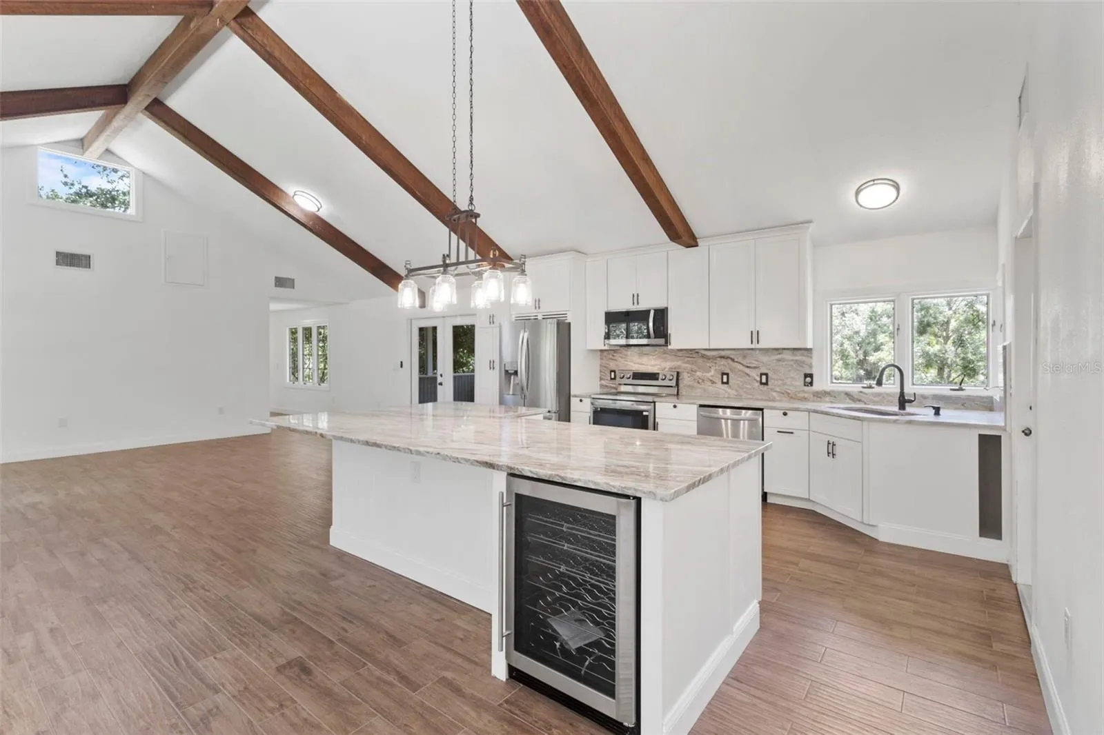 1183 NW GIRL SCOUT RD
