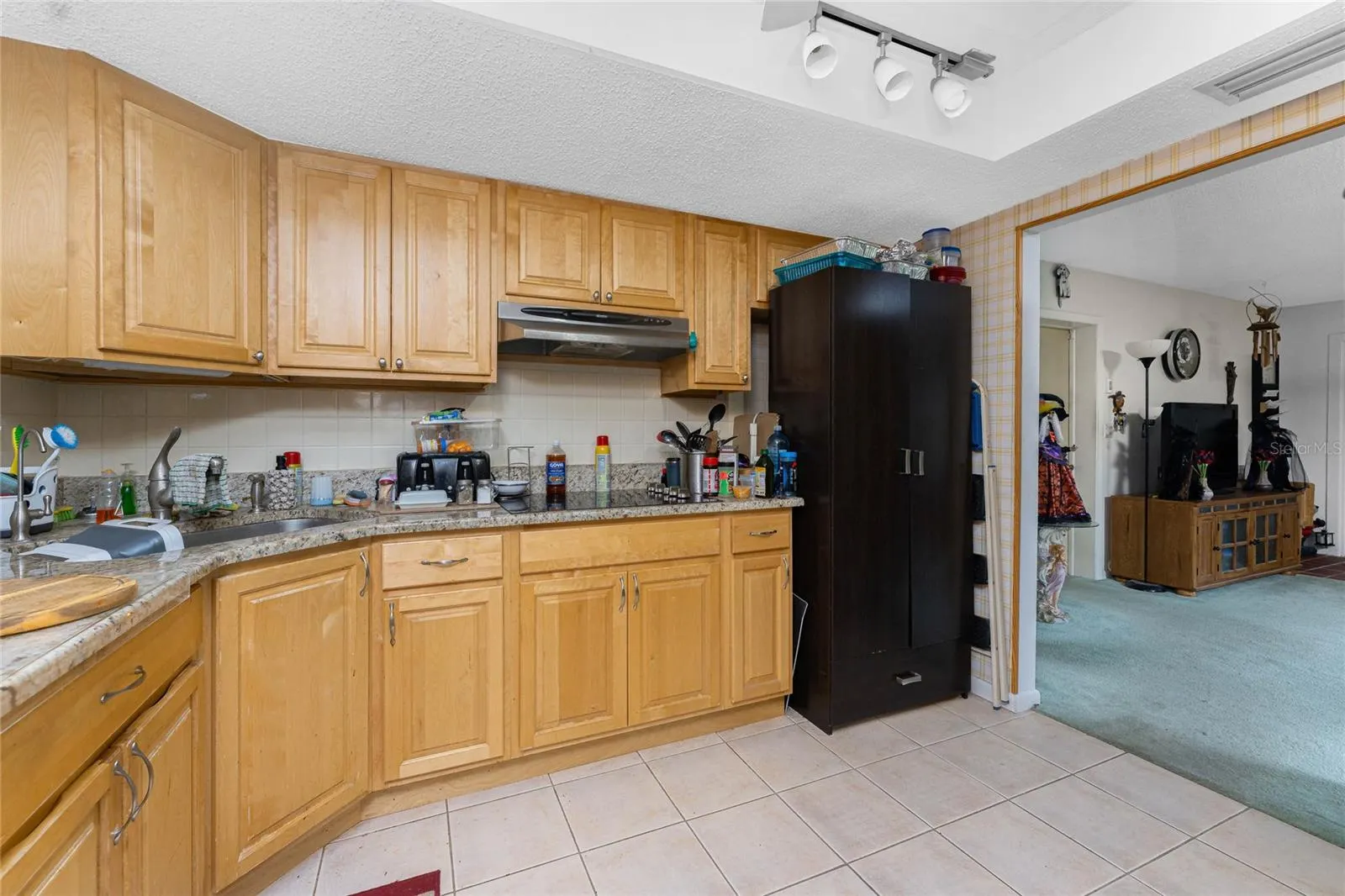 22158 RIVERHEAD AVE