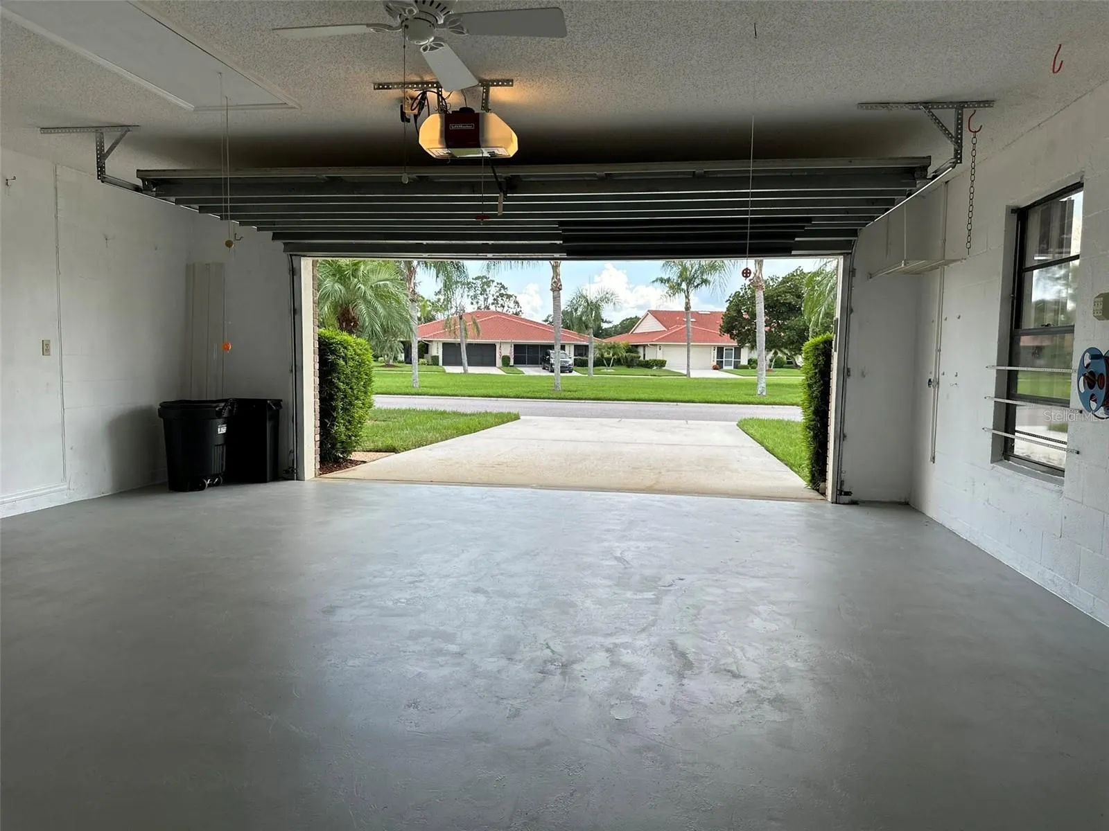 11250 SW ESSEX DR