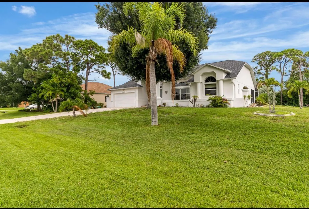1040 BAY HARBOR DR