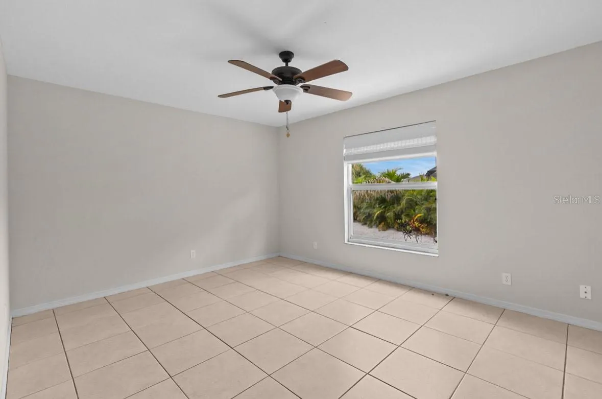1040 BAY HARBOR DR