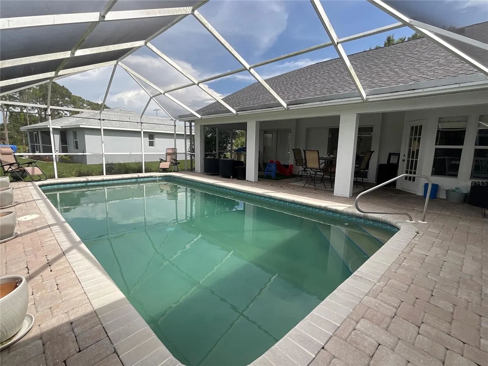 1040 BAY HARBOR DR