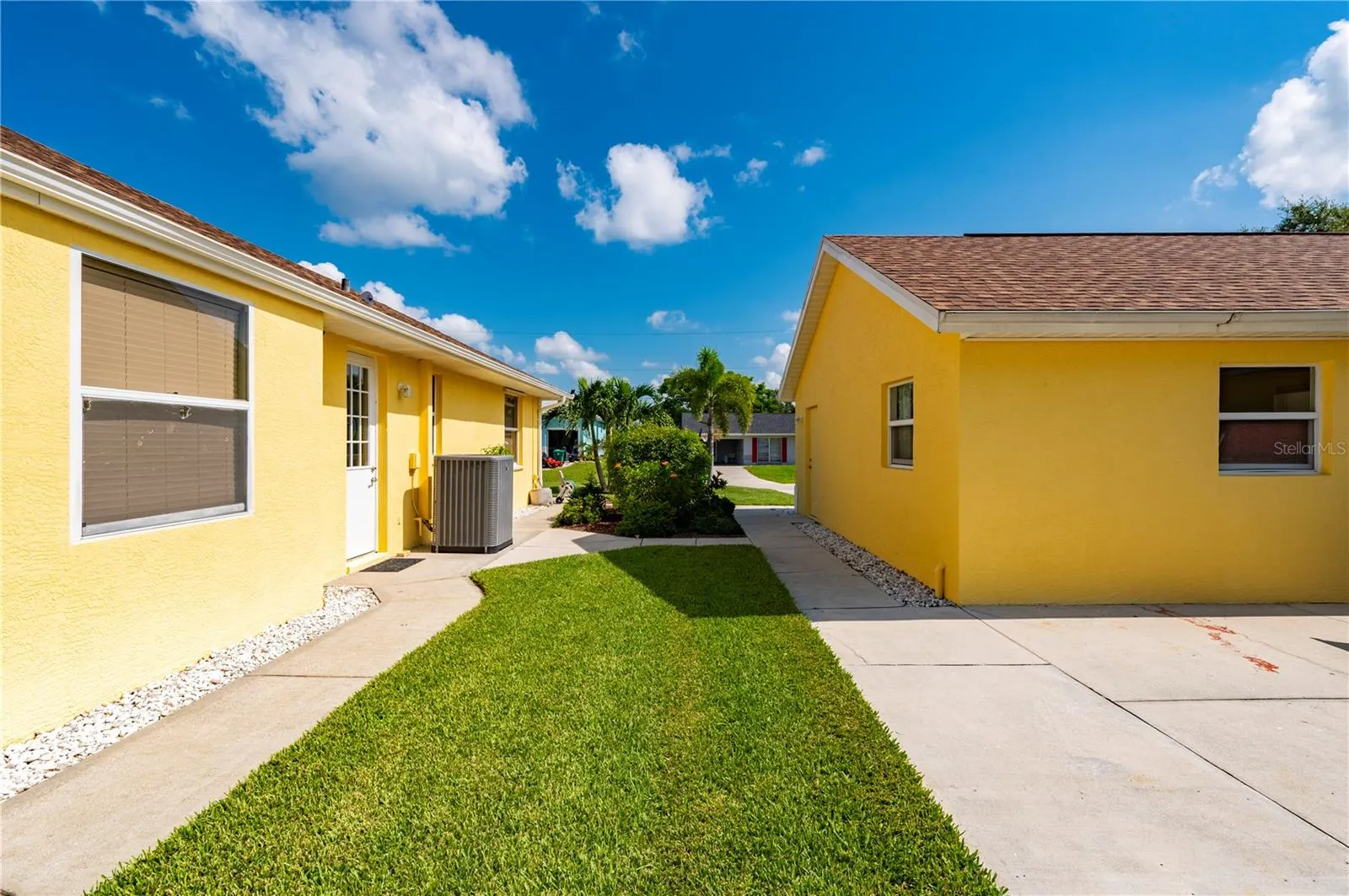 28435 SILVER PALM DR