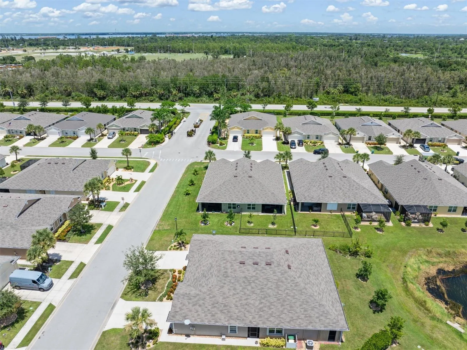 25089 E LENOX CIR