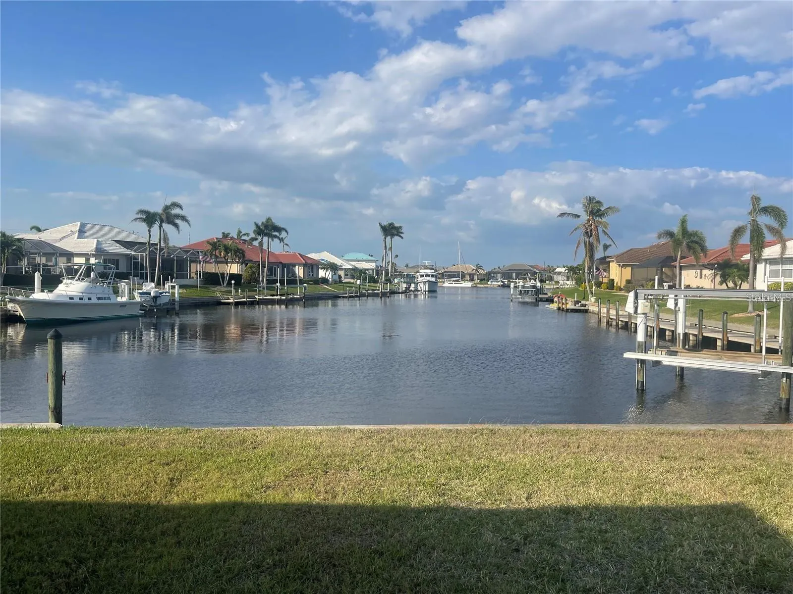 1566 ALBATROSS DR