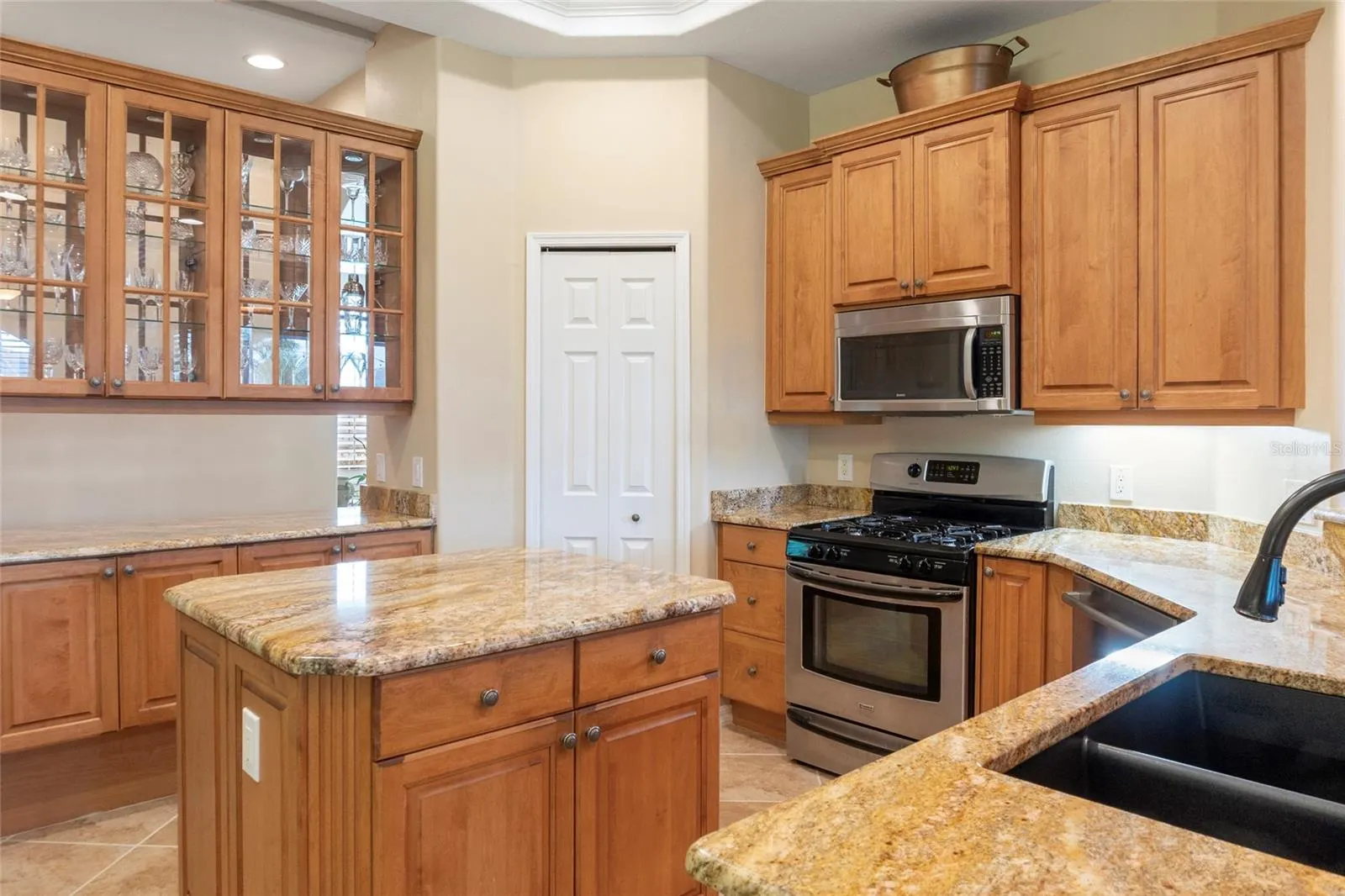 3331 BAILEY PALM CT