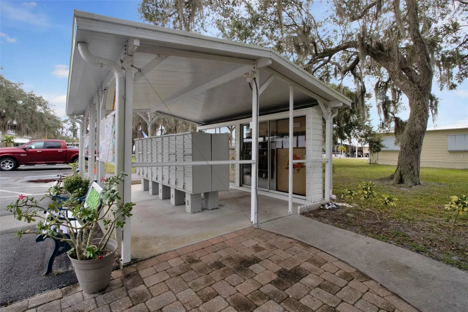 10100 BURNT STORE RD #124, #124