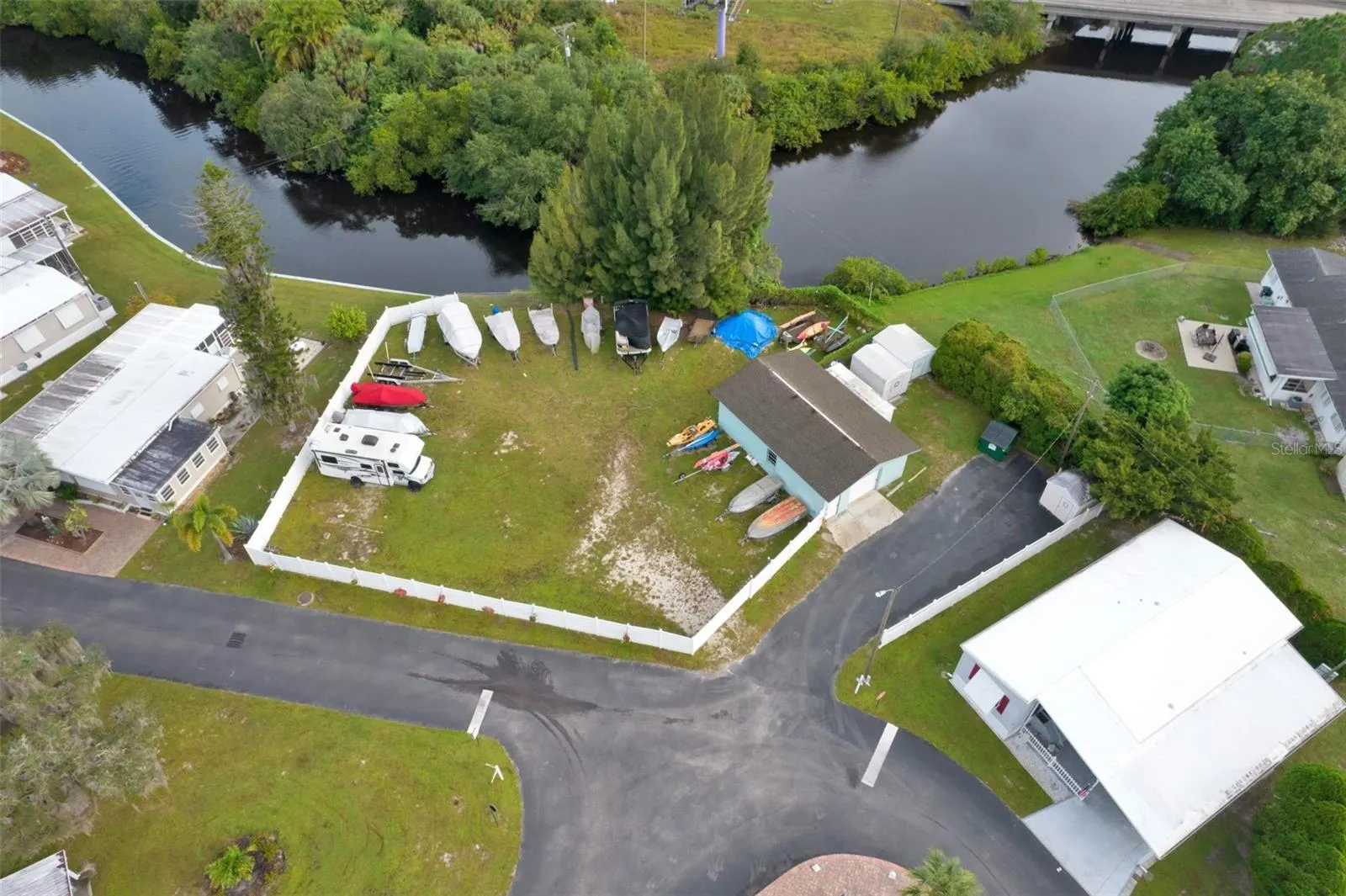 10100 BURNT STORE RD #124, #124