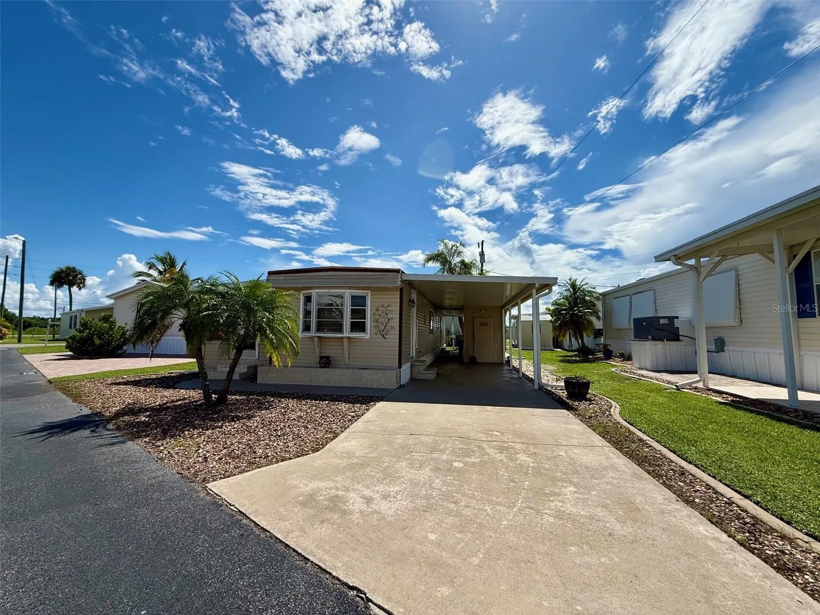 10100 BURNT STORE RD #124, #124