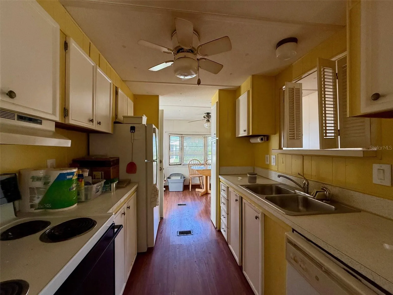 10100 BURNT STORE RD #124, #124