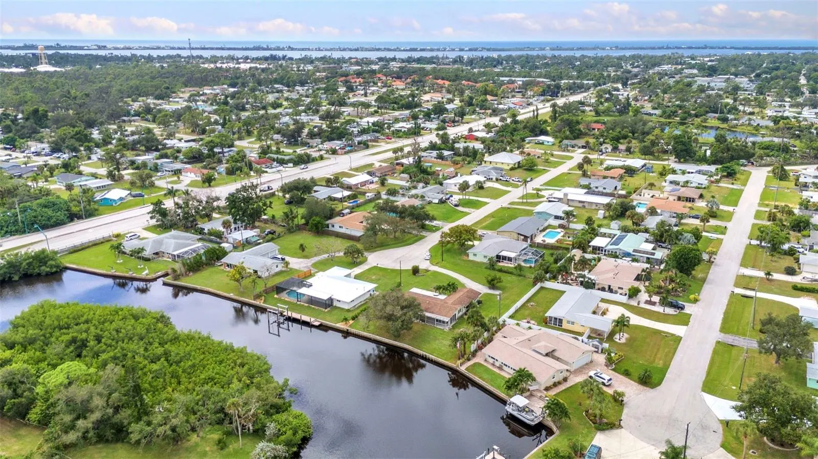 480 PALM CREEK DR