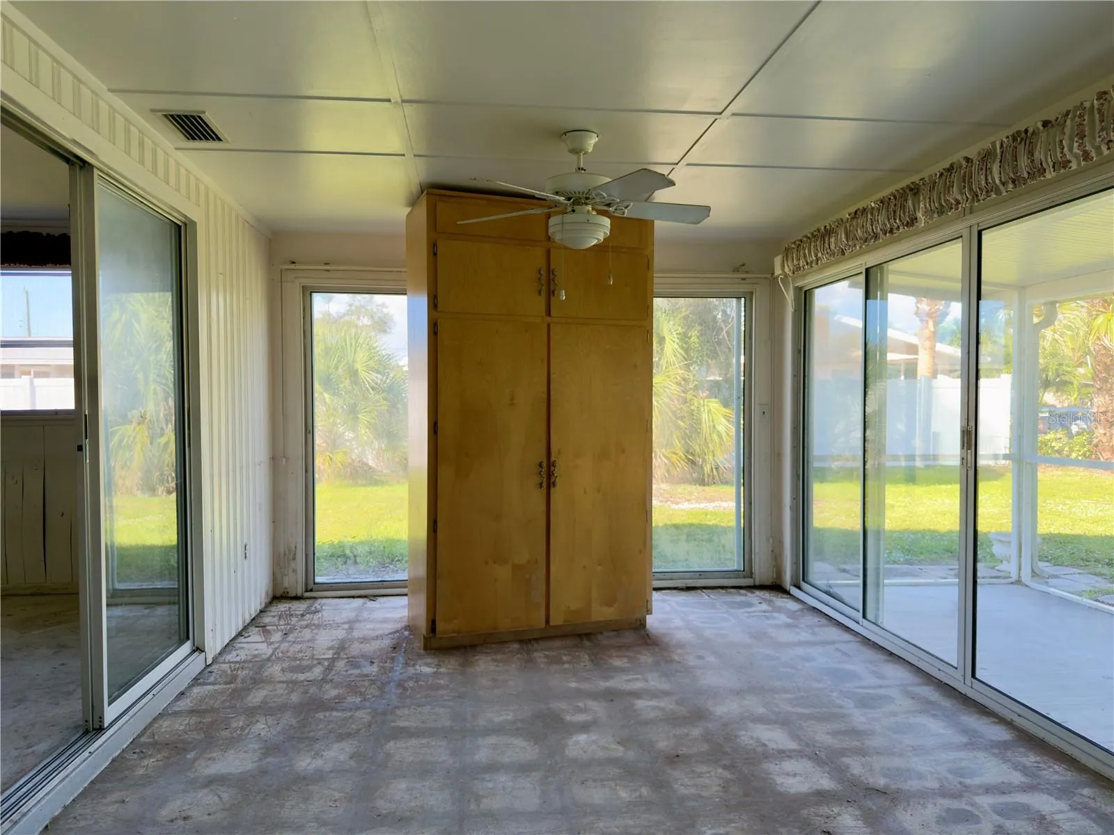 480 PALM CREEK DR