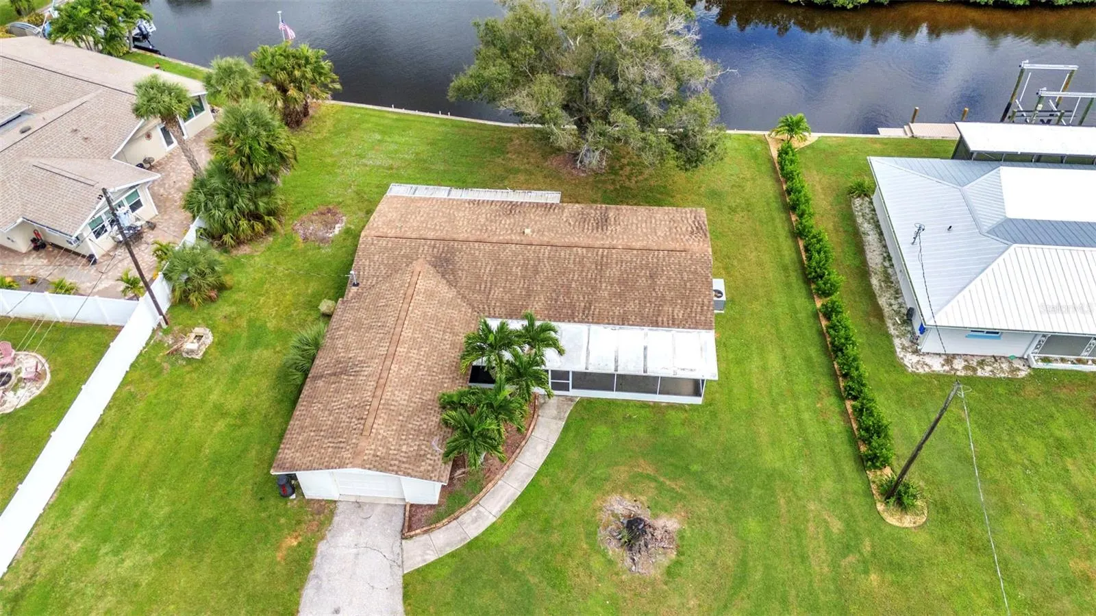 480 PALM CREEK DR