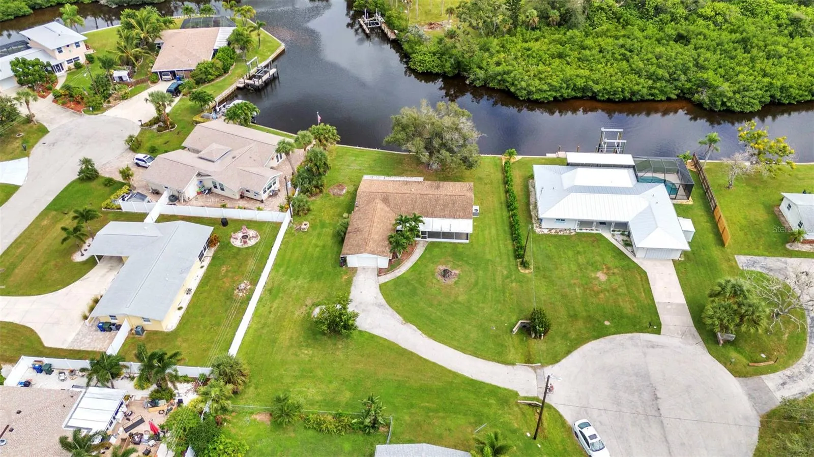 480 PALM CREEK DR