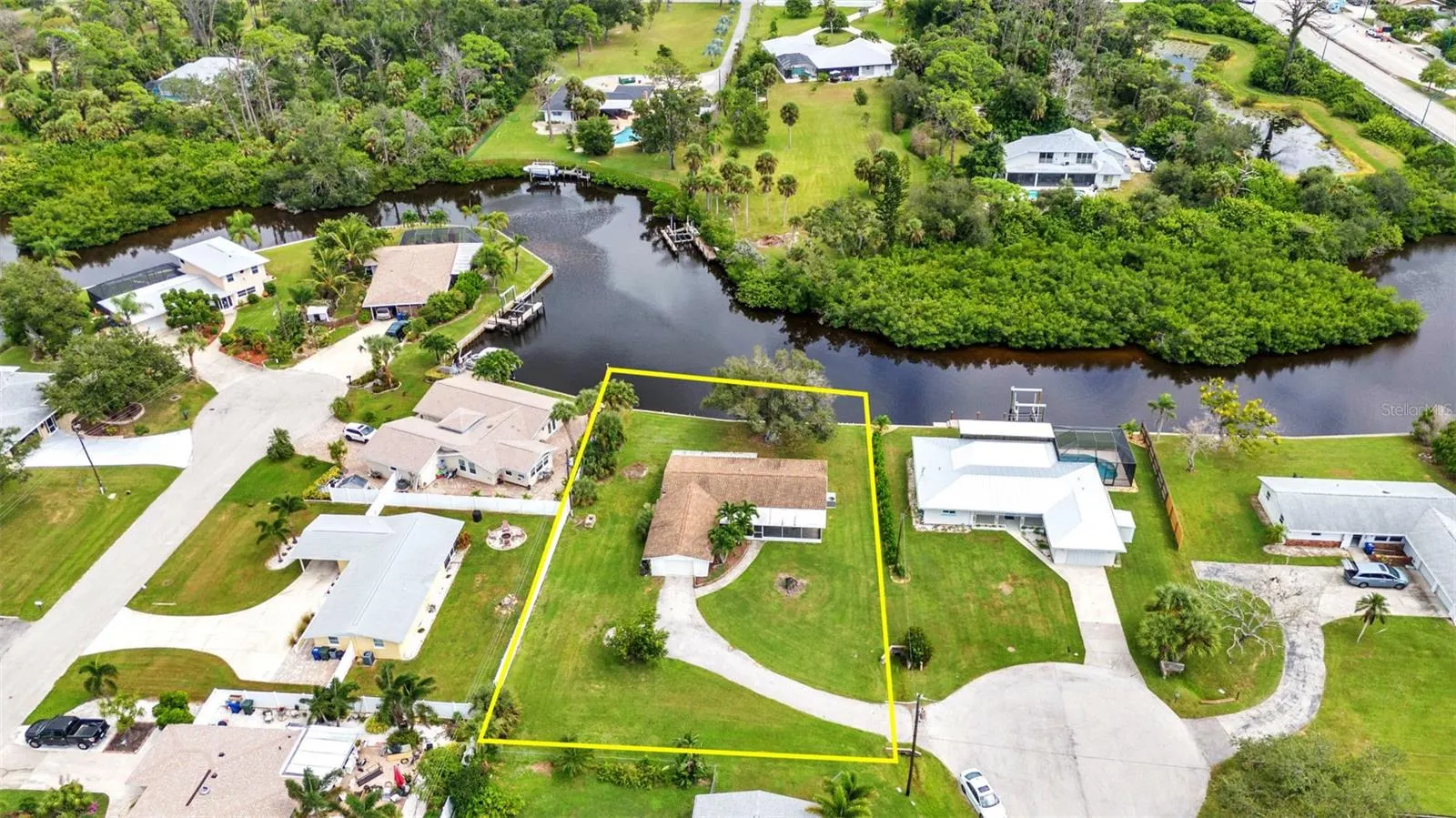 480 PALM CREEK DR