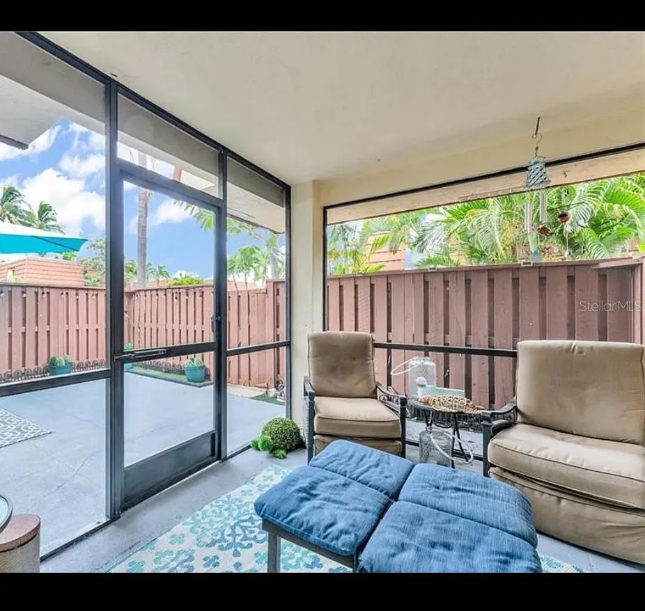 5248 CEDARBEND DR #2, #2