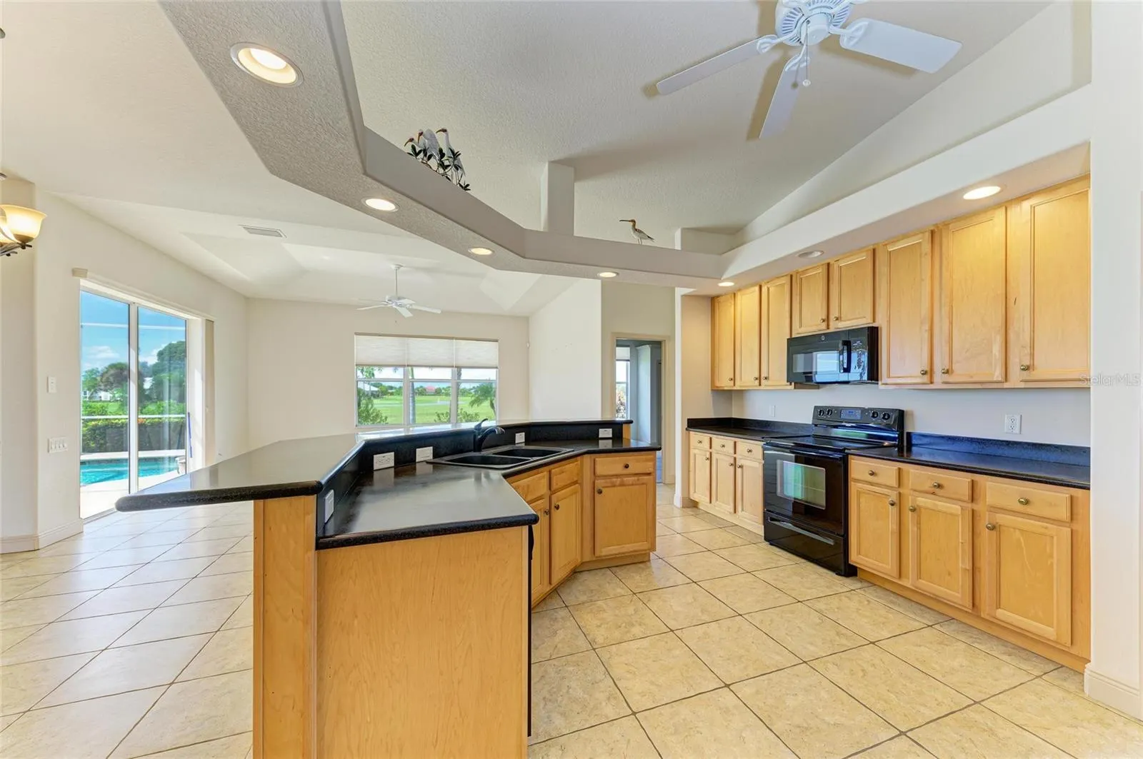 17371 ISAAC LN