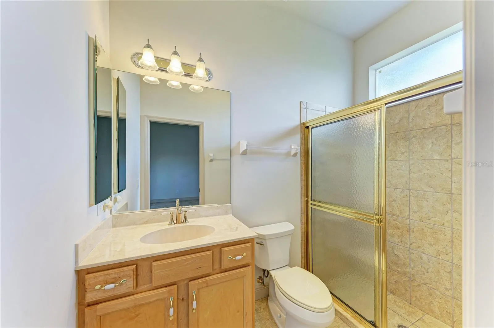 17371 ISAAC LN