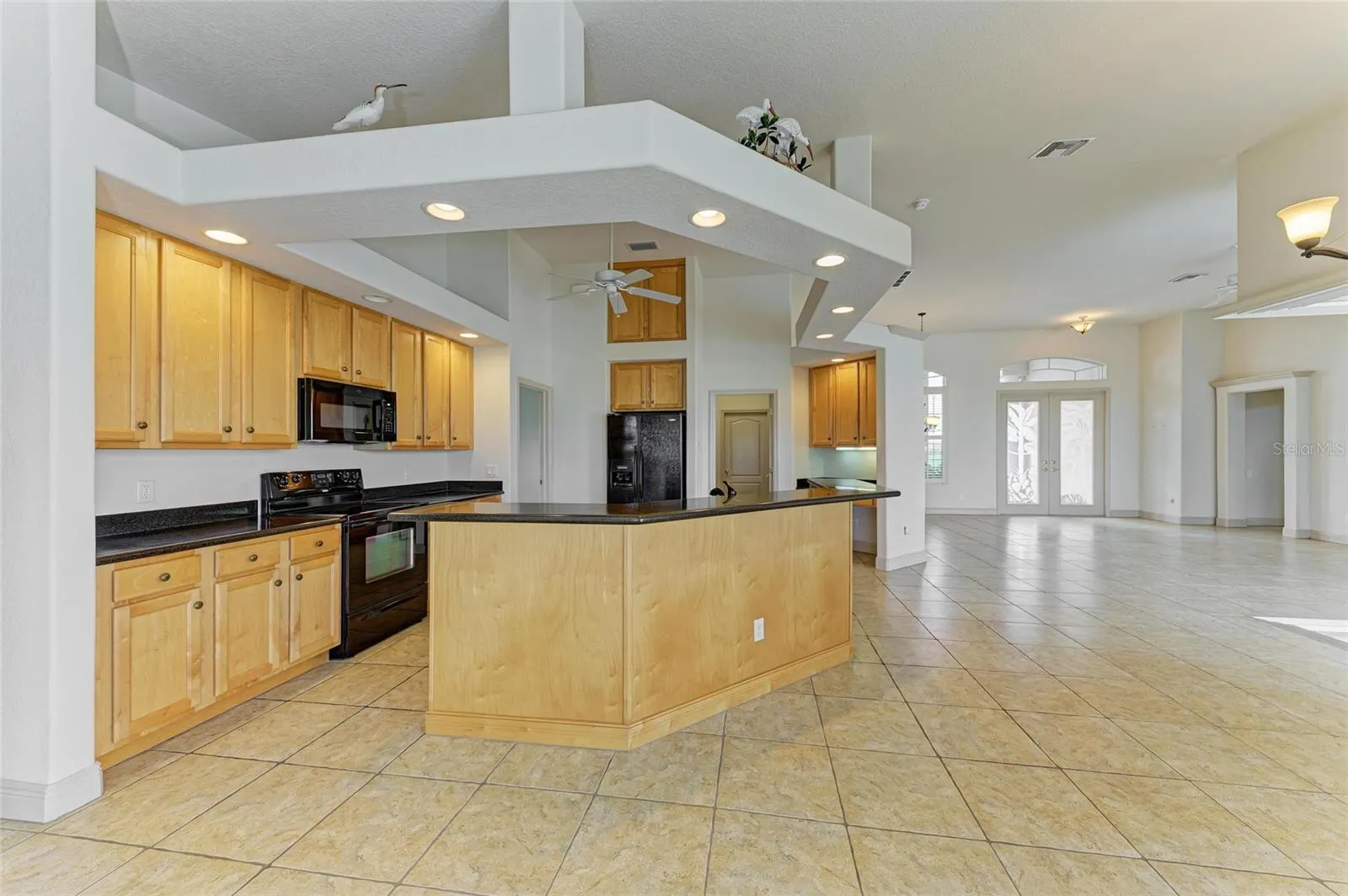 17371 ISAAC LN