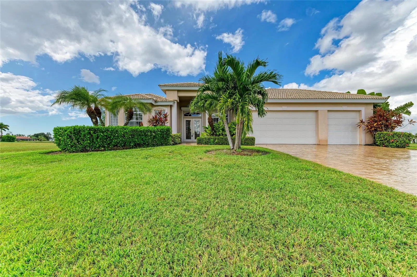 17371 ISAAC LN
