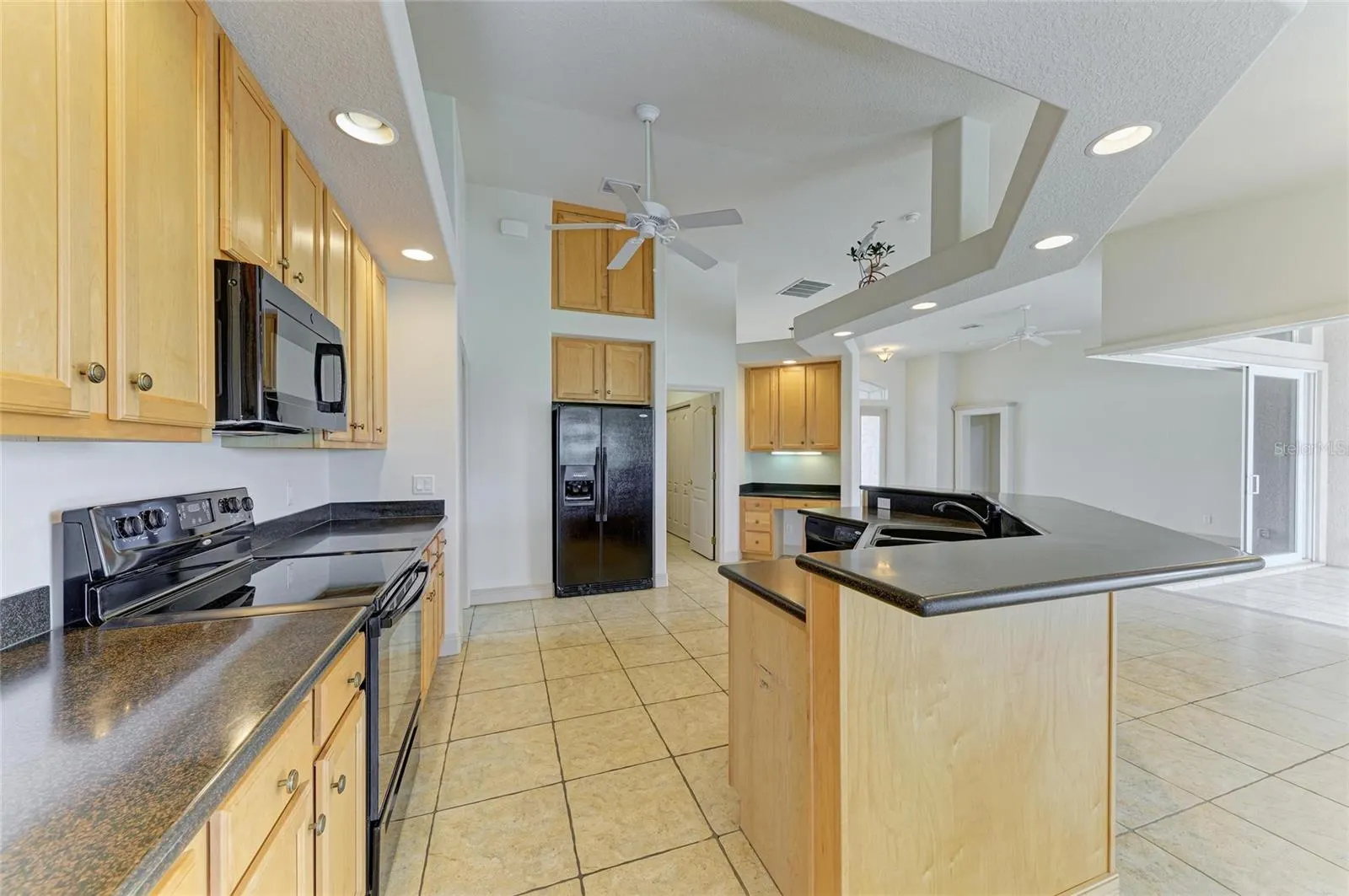 17371 ISAAC LN