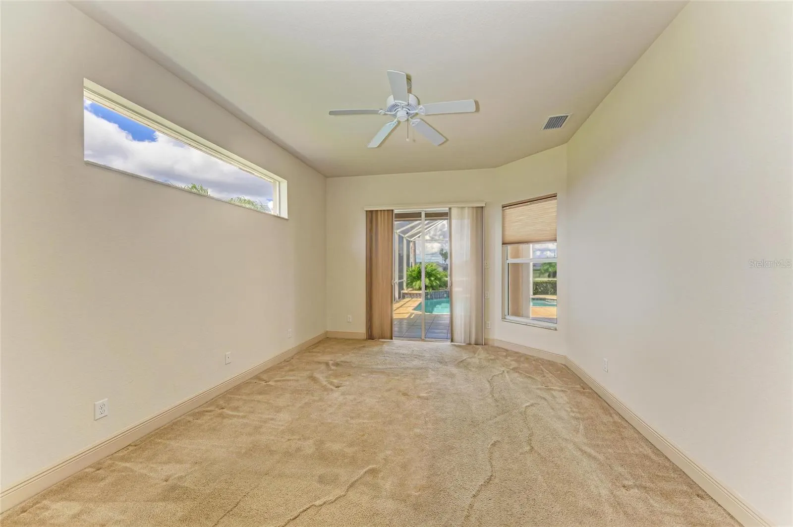 17371 ISAAC LN