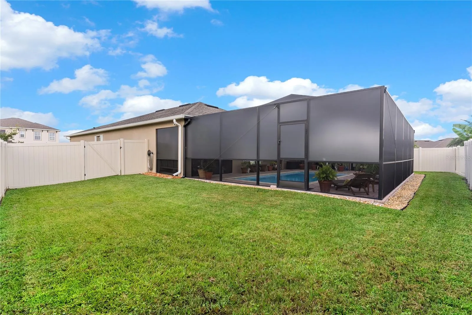 5892 ARLINGTON RIVER DR