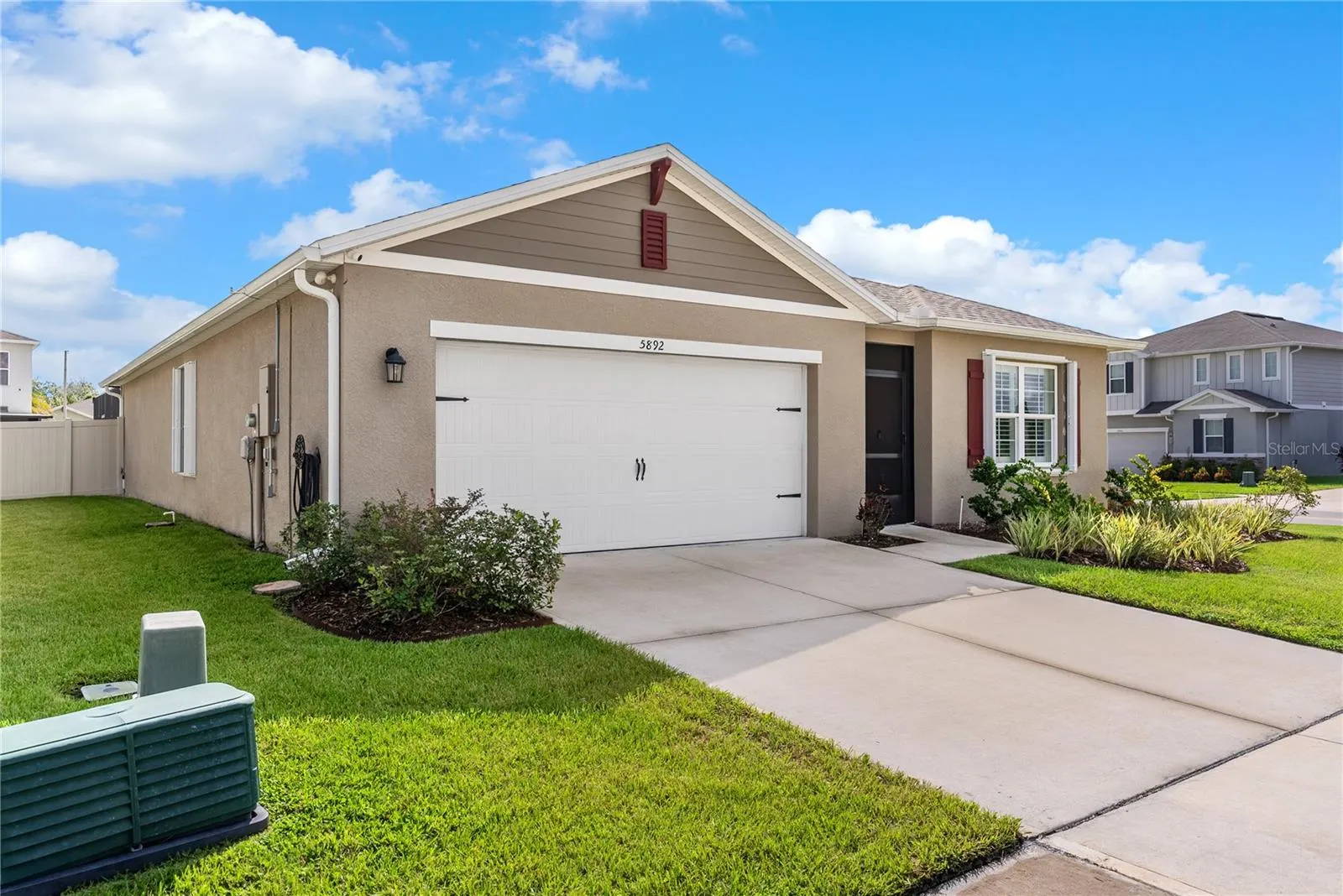 5892 ARLINGTON RIVER DR