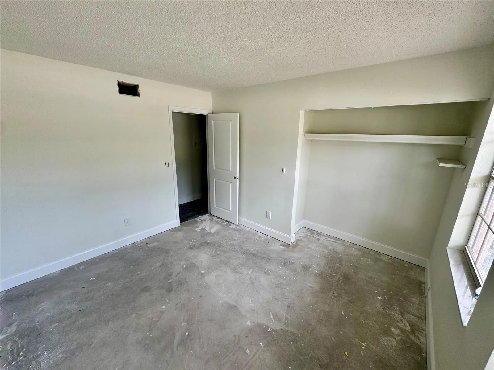 22333 EDGEWATER DR #C2, #C2