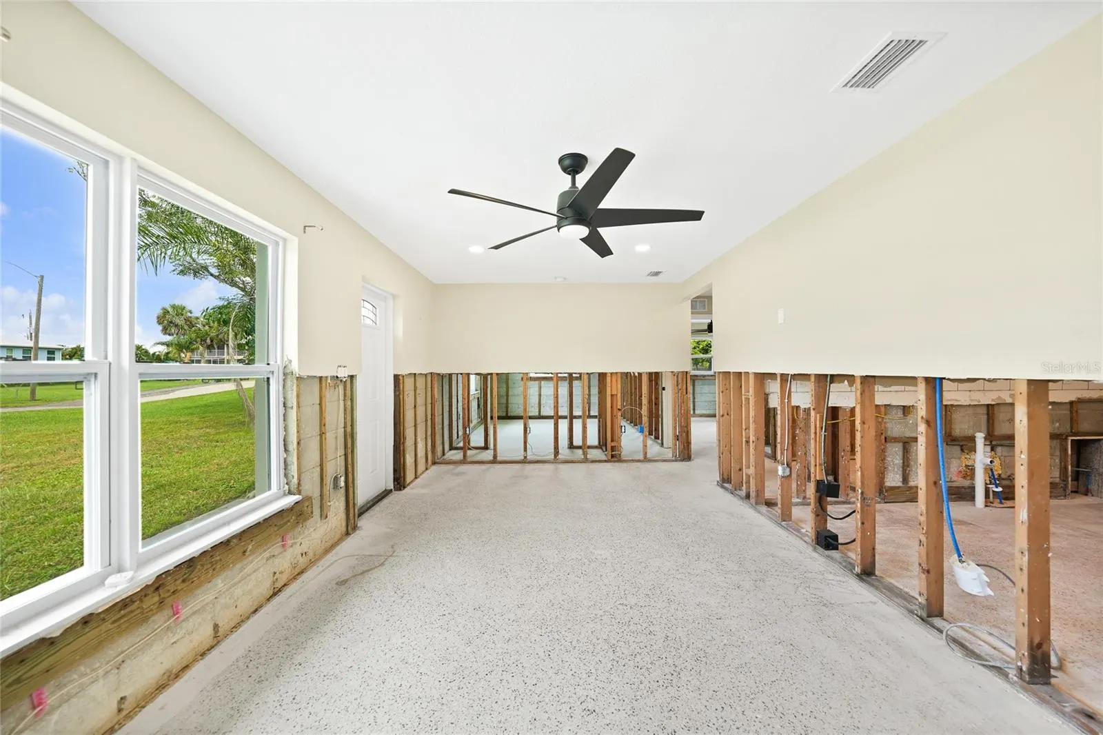 850 MARLIN DR
