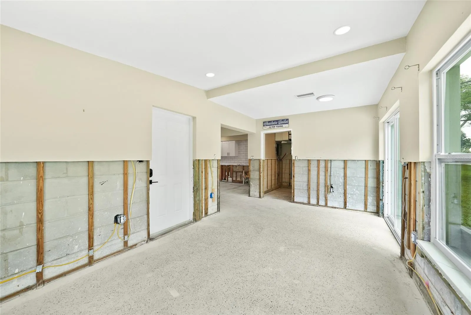 850 MARLIN DR