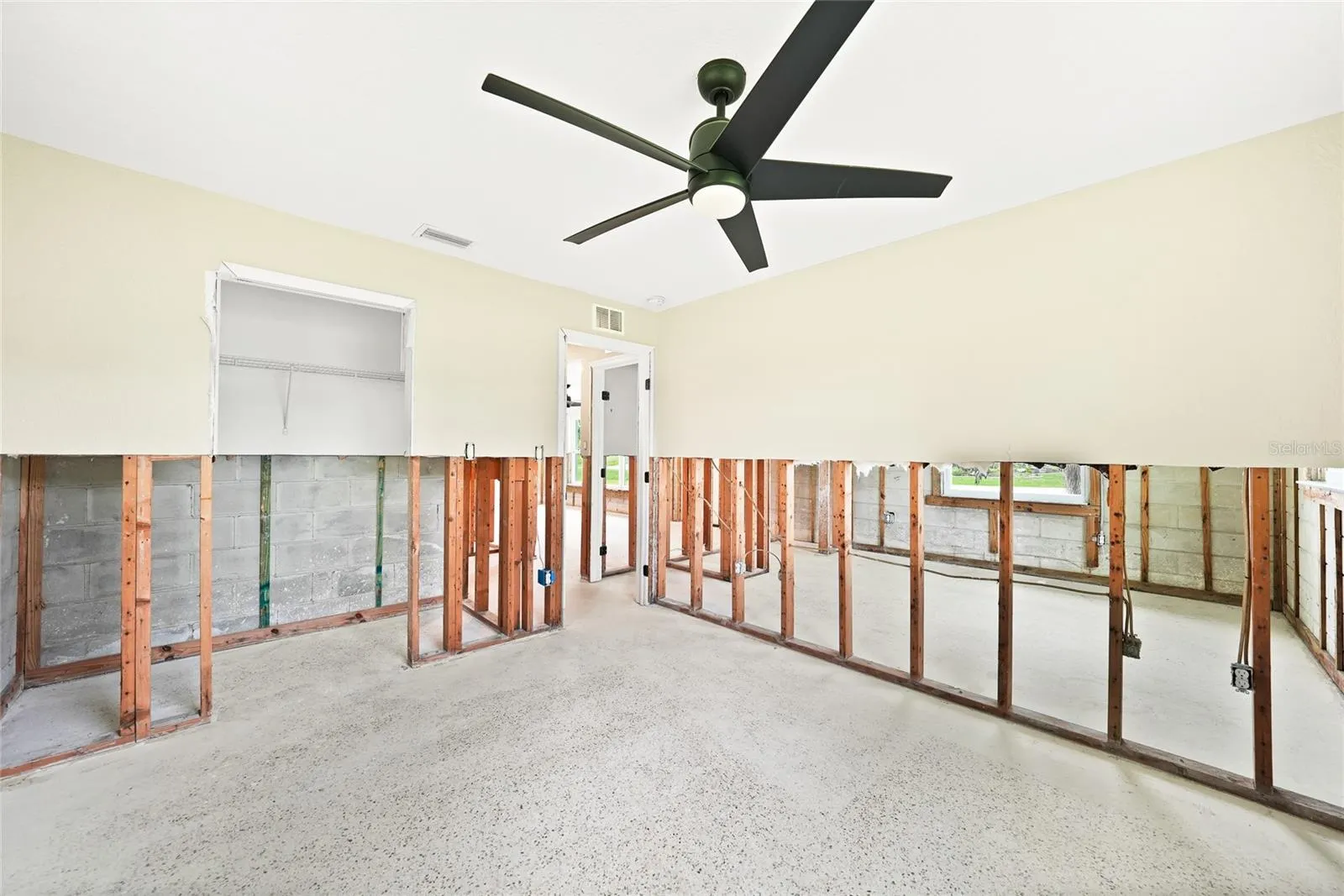 850 MARLIN DR