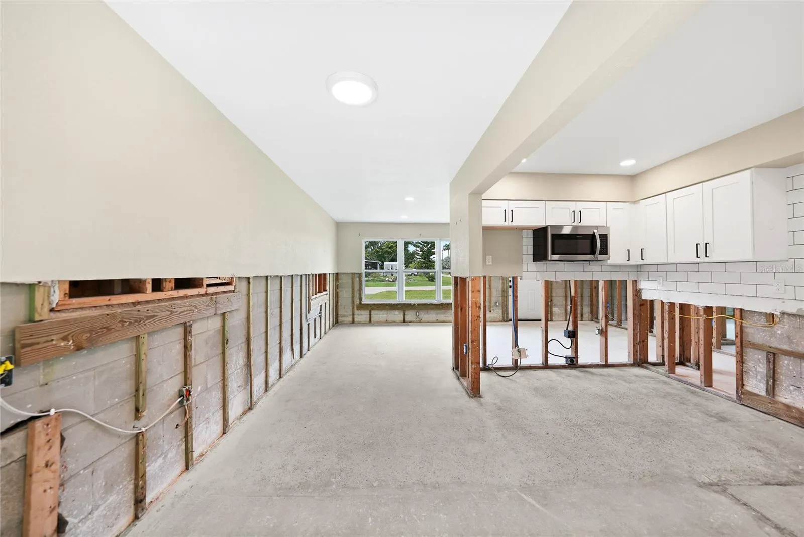 850 MARLIN DR