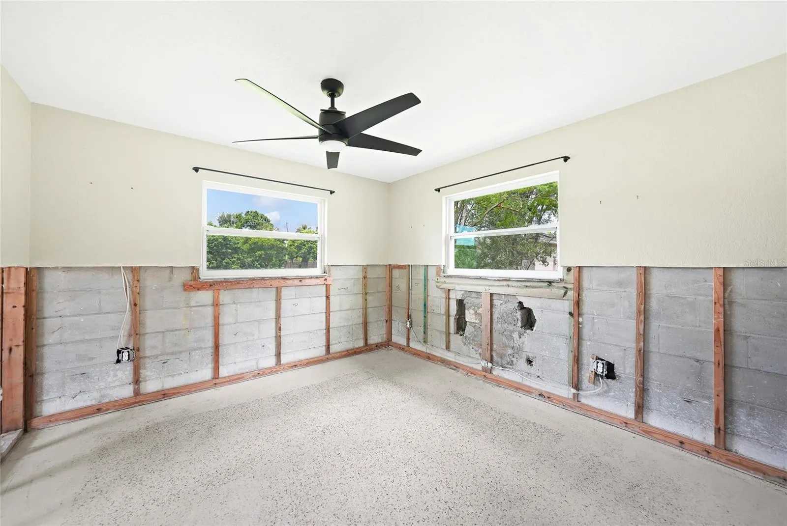 850 MARLIN DR
