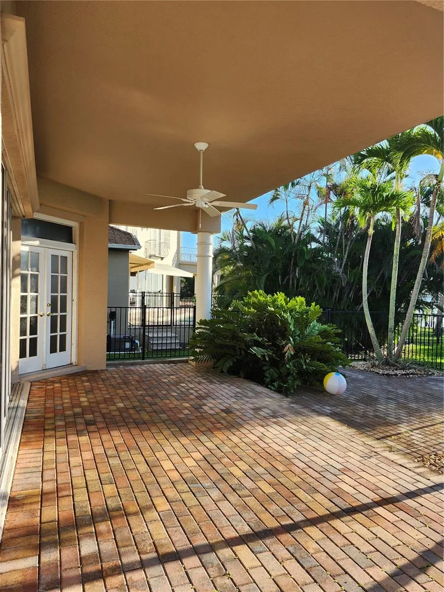3386 DECK ST