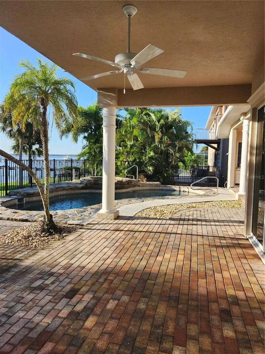 3386 DECK ST