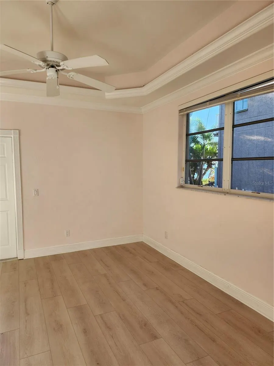 3386 DECK ST