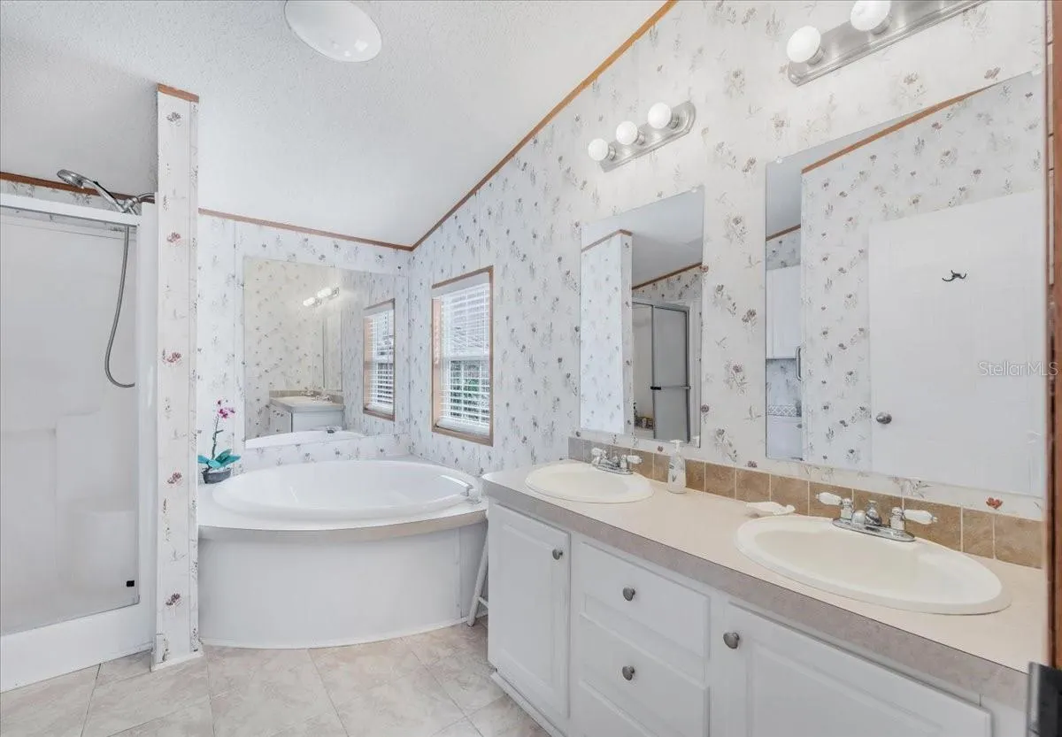 3127 BAYSIDE PKWY