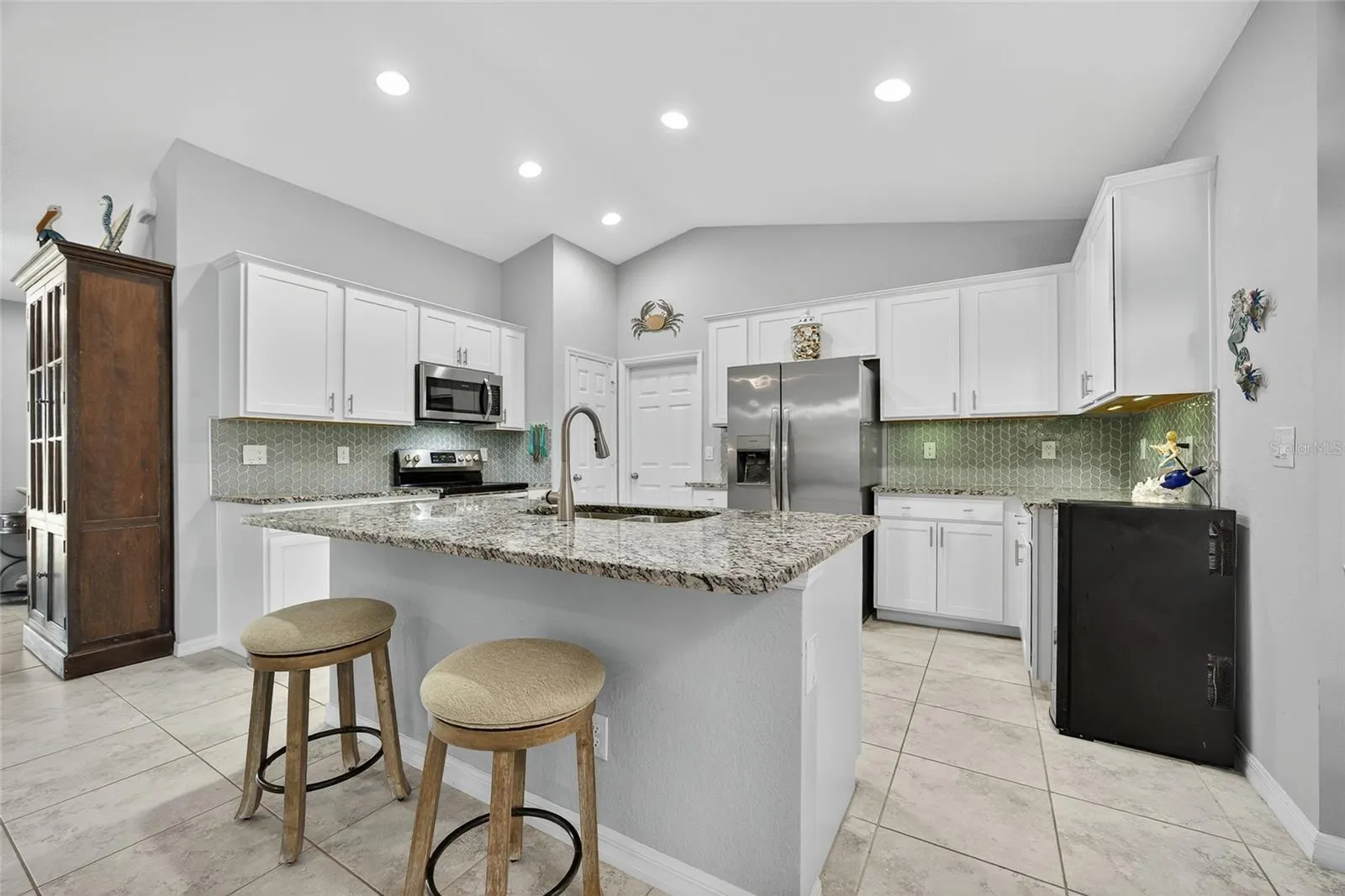 25459 ESTRADA CIR