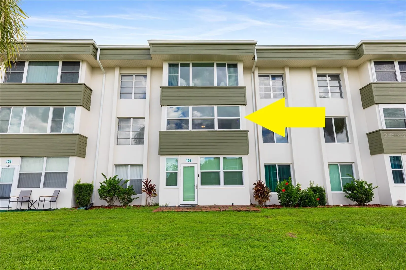 2300 AARON ST #206, #206