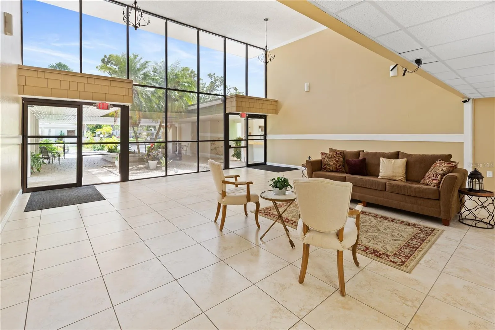 2300 AARON ST #206, #206