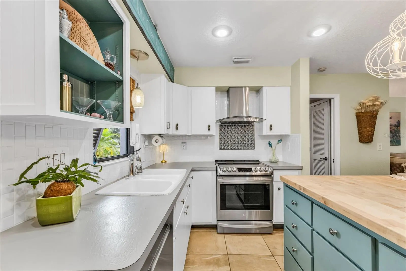 3493 PEACE RIVER DR