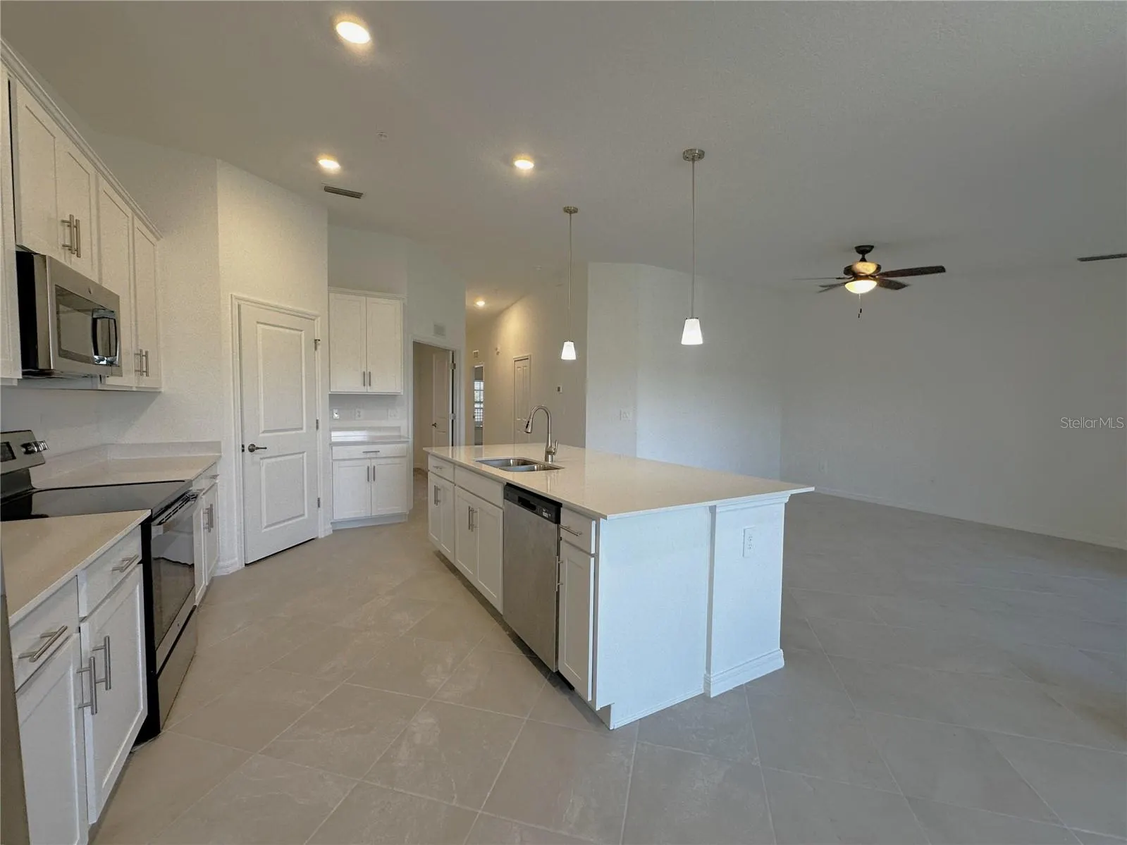 14271 HERITAGE LANDING BLVD #1523, #1523