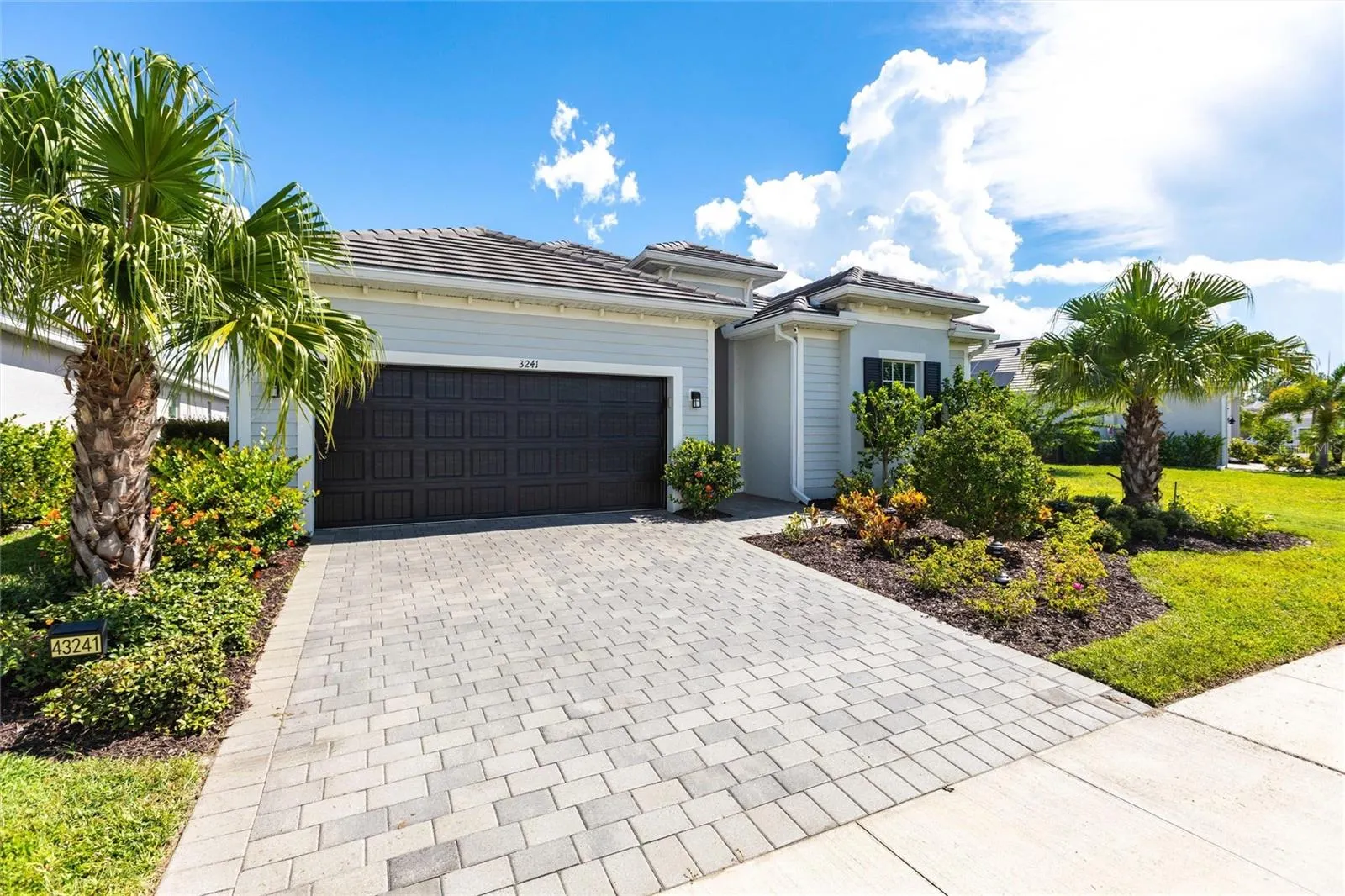 43241 BOARDWALK LOOP