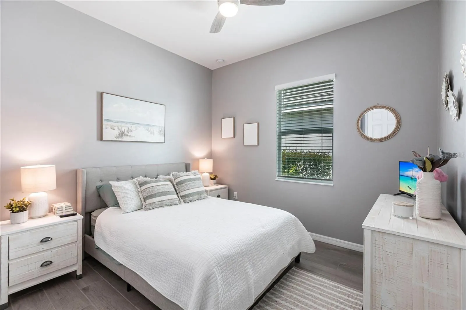 43241 BOARDWALK LOOP