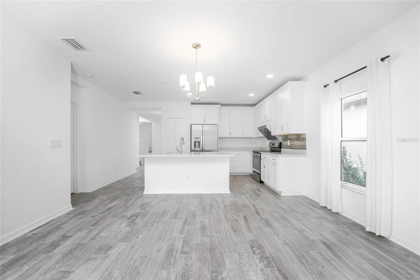 16812 CELEBRATION DR