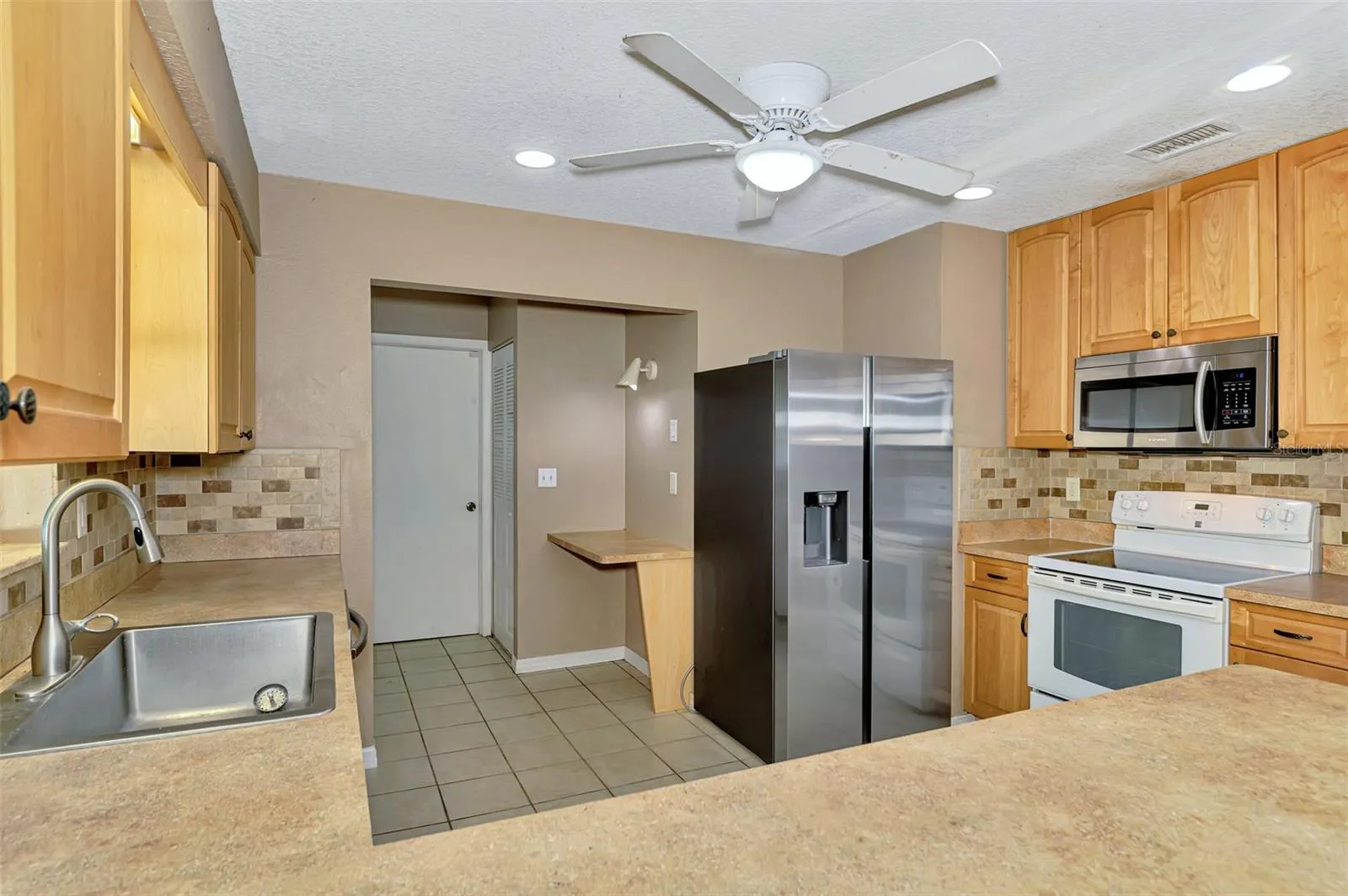 7160 ELYTON DR