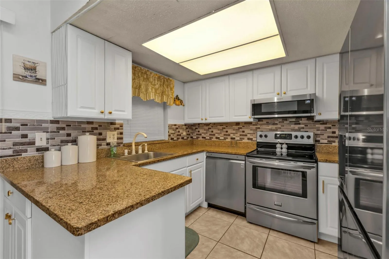4158 TAMIAMI TRL #E5, #E5
