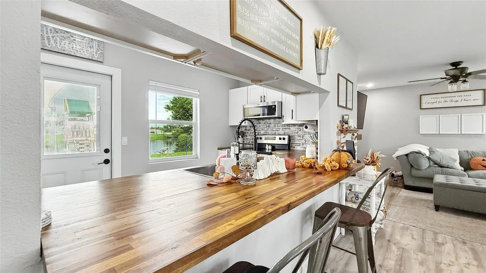 2804 STARLITE LN