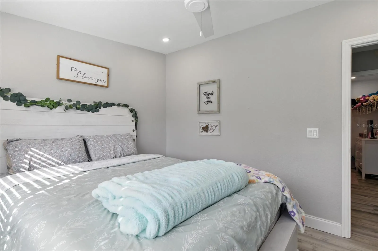 2804 STARLITE LN